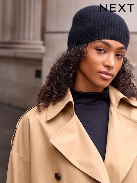 Black Collection Luxe 30% Cashmere Pom Hat (D88512) | €11