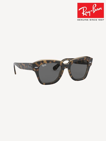 Ray-Ban State Street Sunglasses (D94397) | 256 €