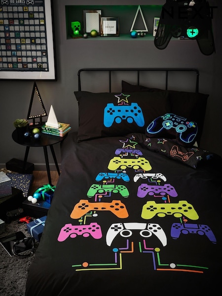 Black Christmas Gamer Print 100% Cotton Duvet Cover and Pillowcase Set (D95129) | €6 - €7.50