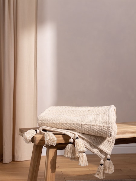 Yard Natural Beige Caliche Woven Contrast Tasselled 100% Cotton Throw (D95653) | €39