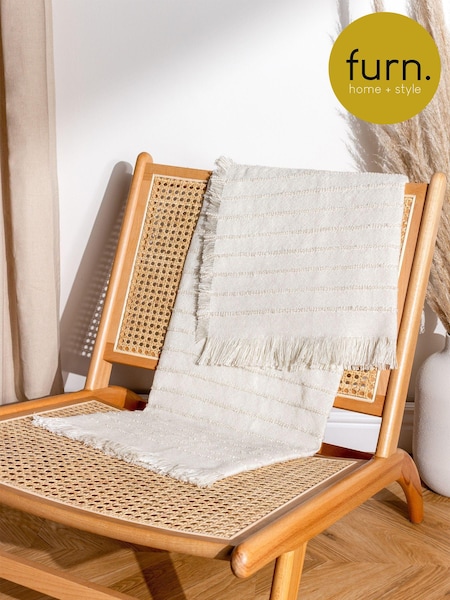furn. Natural Beige Hazie Linear Woven Fringed Throw (D95660) | €29