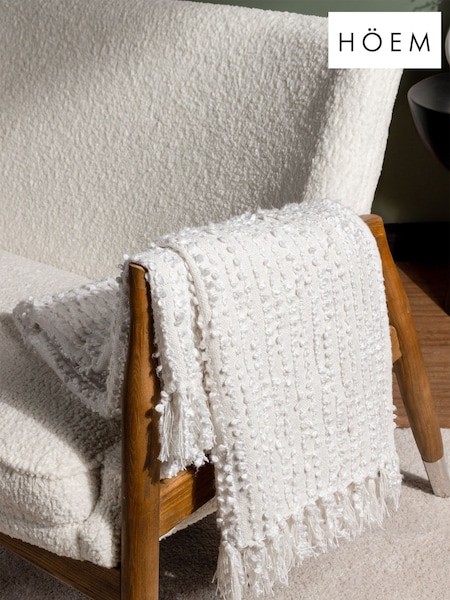 HÖEM Natural Beige Avro Linear Boucle Yarn Fringed Throw (D95700) | €35