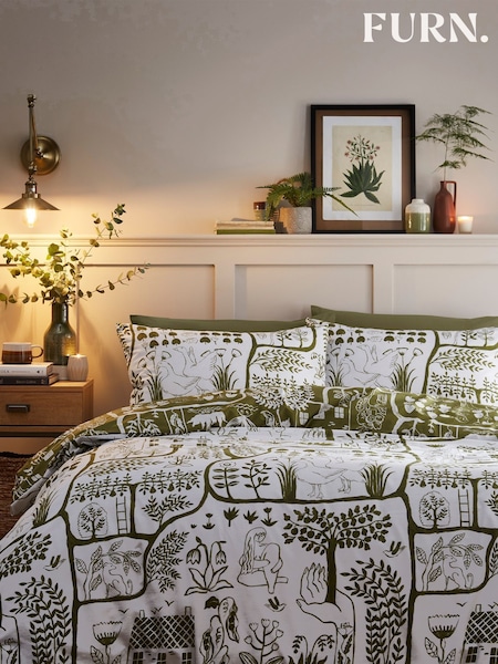 furn. Green Frida Rejuvenate Nature Reversible Duvet Cover and Pillowcase Set (D95746) | R$ 160 - R$ 315