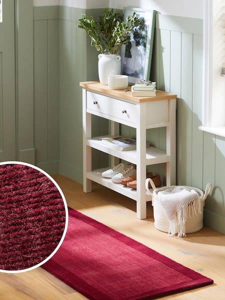 Red Darcy Runner (D96172) | €54 - €72