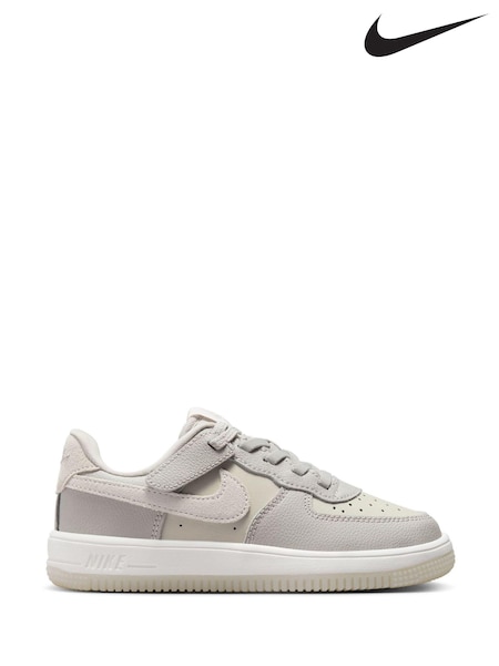 Nike Junior Air Force 1 Low LV8 EasyOn Trainers (E00355) | € 42
