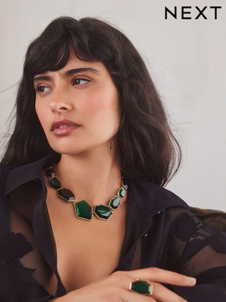Green Chunky Stone Necklace Made With Recycled Zinc and Iron (E01191) | €16