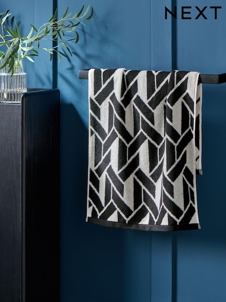 Geo 100% Cotton Towel (E01562) | 11 € - 24 €