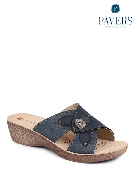 Pavers Comfortable Button Detail Sandals (E03014) | €40