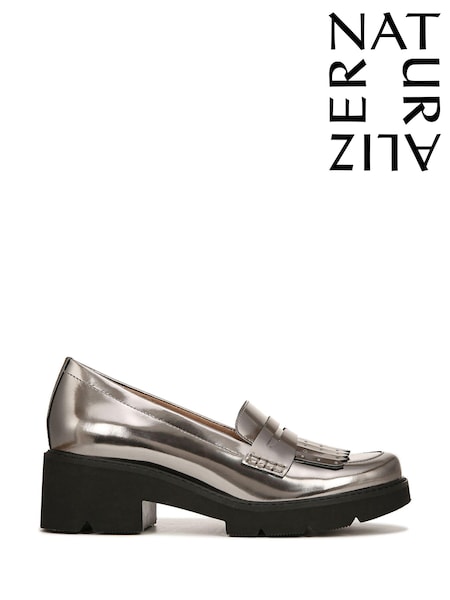 srebrna (barva); srebro - Naturalizer Darcy Patent Leather Slip-Ons (E03146) | € 107