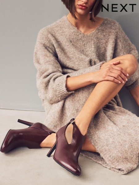 Burgundy Red Forever Comfort® Open Side Shoe Boots (E05507) | R$ 340