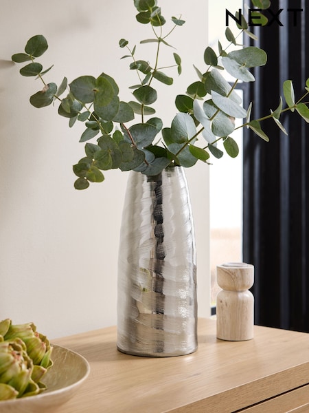 Silver Medium Metal Textured Vase (E05702) | € 31
