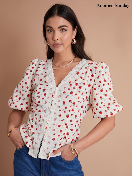 Another Sunday Lace Trim Puff Sleeve Button Through Ecru Ditsy Floral White Blouse (E06760) | €20