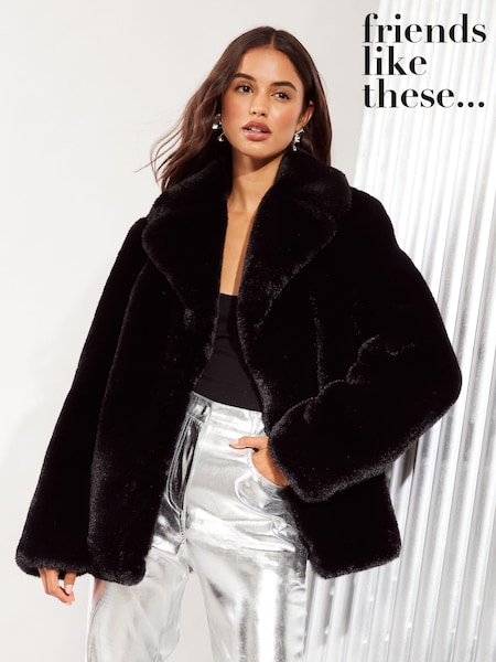 Friends Like These Black Faux Fur Short Plush Coat (E06776) | €50
