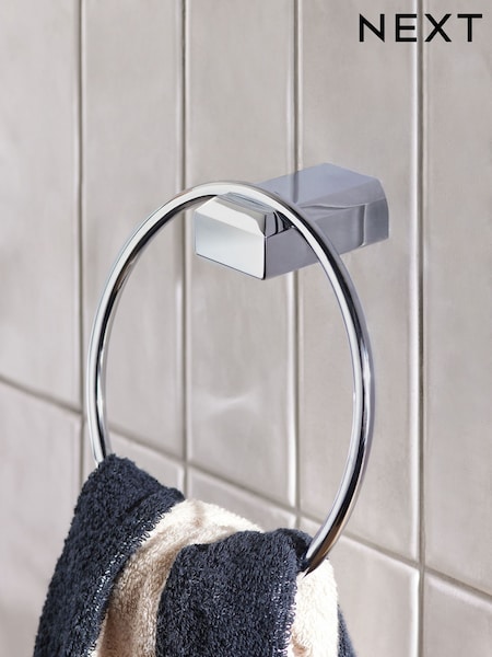 Chrome Moderna Towel Rail Ring (E08312) | €15.50