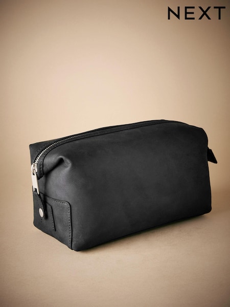 أسود - Oily Leather Washbag (E08563) | ‏16 ر.ع.‏