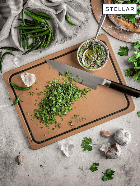 Stellar Natural Form Chopping Board (E08754) | €45