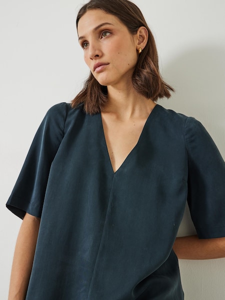 Hush Black Reyna V-Neck Midi Dress (E11279) | €54