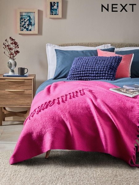 Fuchsia Pink Beckett Throw (E12861) | €31 - €42