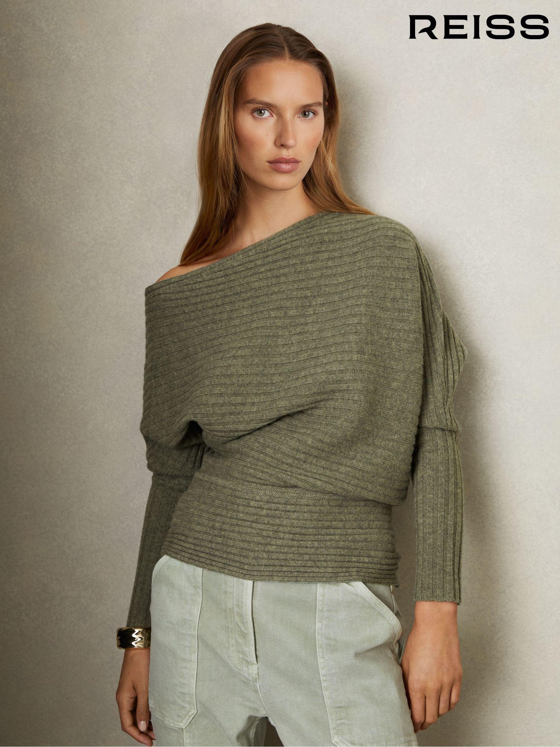 Smart casual knitwear shop