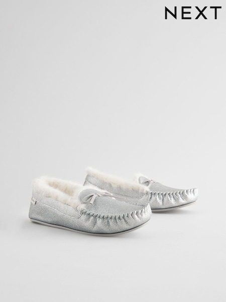 Серебряный - Faux Fur Lined Moccasin Slippers (E14865) | €10