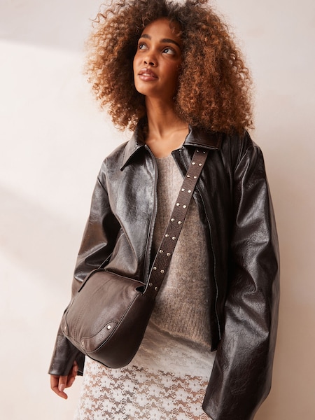 Chocolate Brown Leather Studded Saddle Bag (E15432) | €40