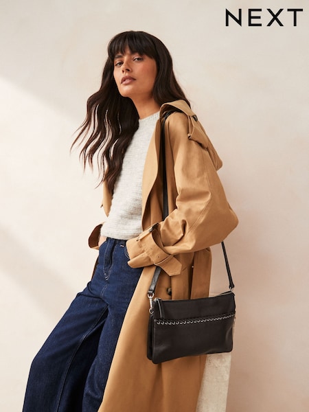 Black Leather Whipstitch Cross-Body Bag (E15449) | R$ 420