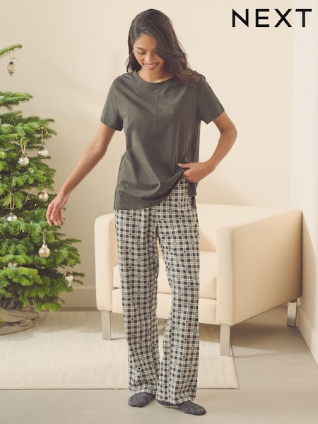 نقشة قلب ومربعات بلون رمادي داكن - 100% Cotton Short Sleeve Pyjamas (E16457) | ‏50 ر.ق.
