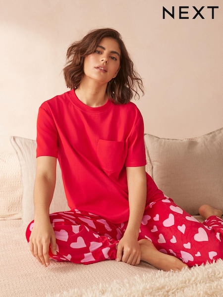 Red Heart Short Sleeve and Fleece Bottom Pyjamas (E16465) | €33