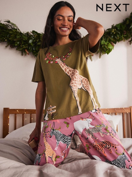 Green Giraffe 100% Cotton Short Sleeve Pyjamas (E16480) | AED50