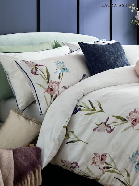 Laura Ashley Set of 2 Purple 100% Cotton Hawling Irises Pillowcases (E17176) | €28