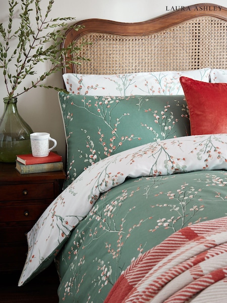 Laura Ashley Set of 2 Fern Green Pussy Willow 100% Cotton Pillowcases (E17198) | 9,890 Ft