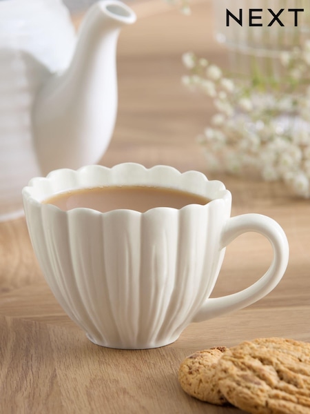 White Flower Mug (E17951) | €7
