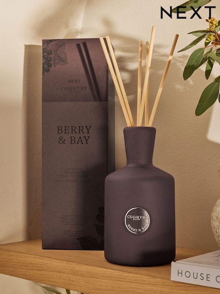 Country Luxe Berry and Bay 400ml Luxury Fragranced Reed Diffuser (E18449) | €45