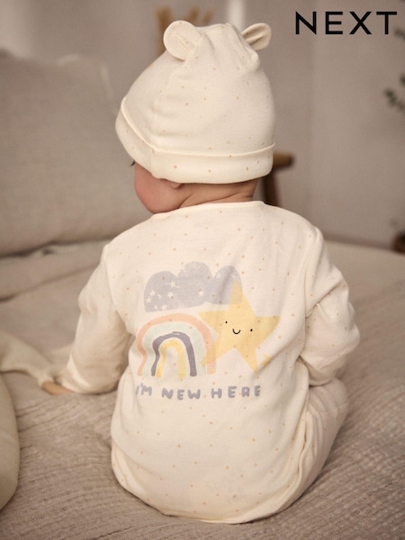 White I'm New Here Baby 100% Cotton Sleepsuit and Hat Set (0-6mths) (E19699) | €13