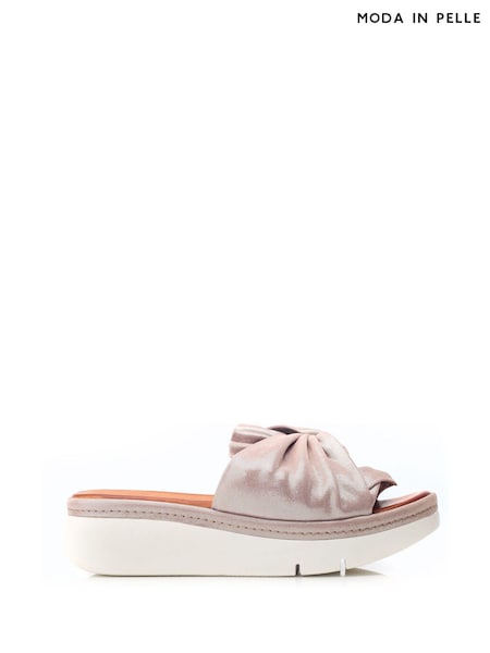 Moda in Pelle Ollin Twist Upper Sport Low Wedge Sliders (E21251) | €105