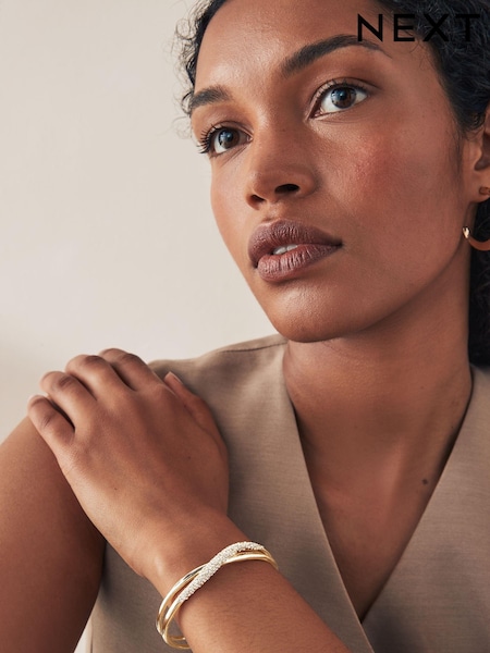 Guld ton - Twist Sparkle Cuff Bracelet (E22958) | kr240