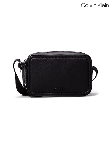 Calvin Klein Black Minimal Focus Camera Bag (E24389) | €60