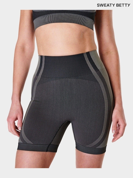 Sweaty Betty Silhouette Sculpt Seamless Workout Shorts (E25358) | 196 LEI