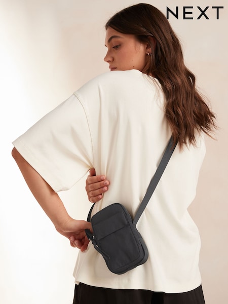 Black Phone Bag (E26663) | €24