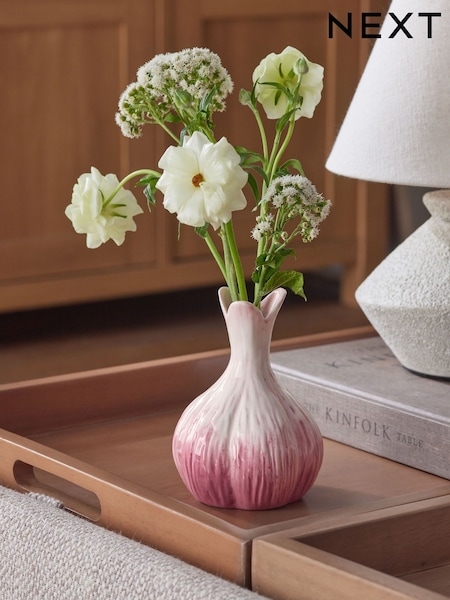 Ceramic Garlic Clove Ornament (E27117) | €10