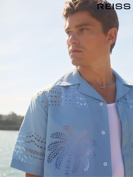 כחול רך - Reiss Isola Ché Poplin Laser Cut-out Cuban Collar Shirt (E28607) | ‏1,006‏₪