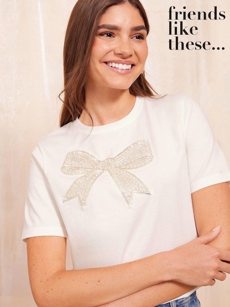 Friends Like These Round Neck Logo T-Shirt (E29308) | 120 LEI