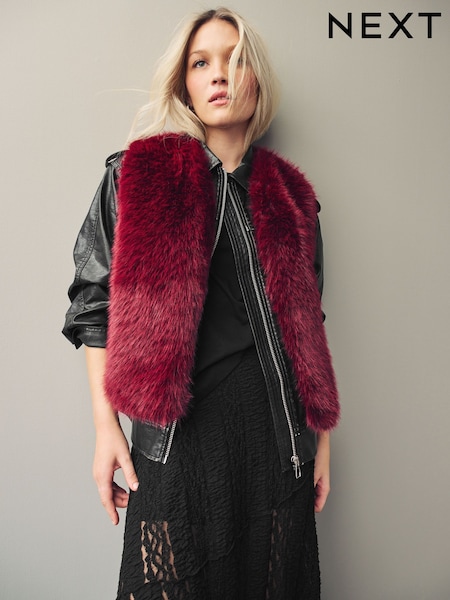 Berry Pink Faux Fur Gilet (E30142) | €24