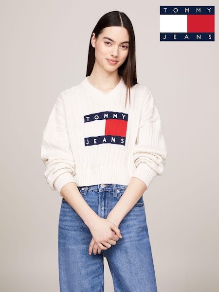 Tommy Jeans V-Neck Center Flag Sweater (E32029) | 62 €