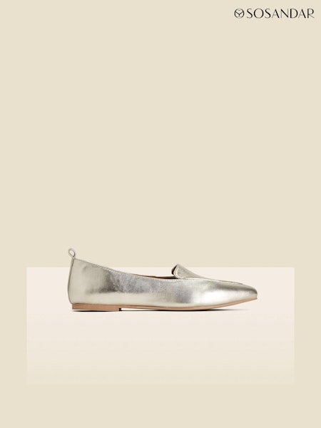 Sosandar Gold Pointed Toe Loafers (E32657) | €32