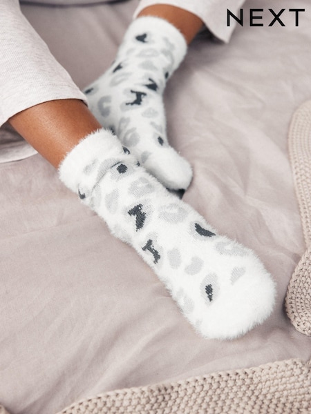 White/Grey Animal Cosy Ankle Socks 2 Pack (E32870) | €10