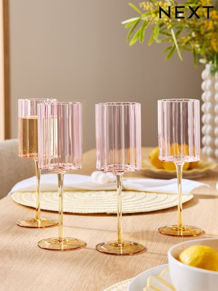 Set of 4 Pink Freya Scalloped Wine Glasses (E33339) | €40