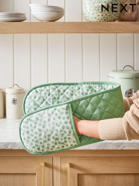 Sage Green Spot Oven Gloves (E33362) | 59 QAR