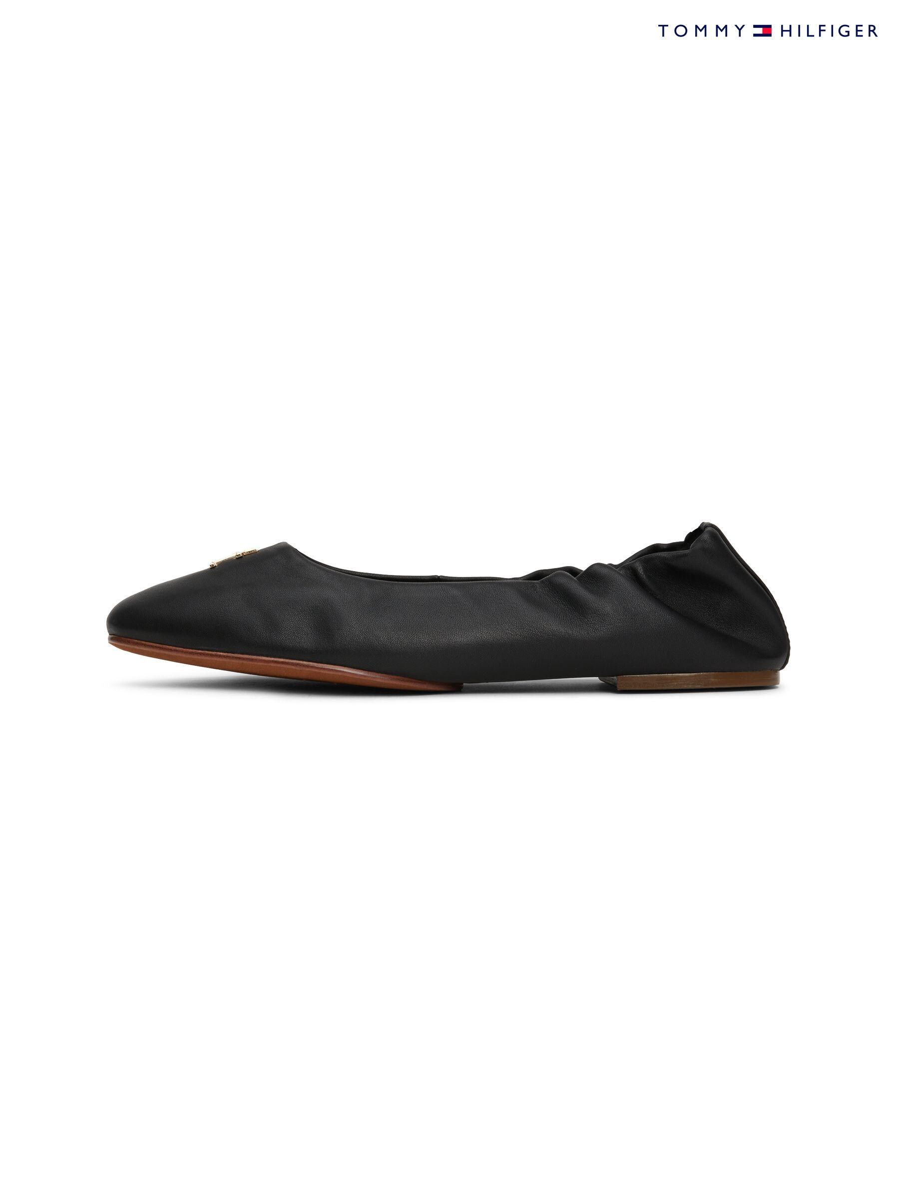 Tommy hilfiger elevated flat cheap