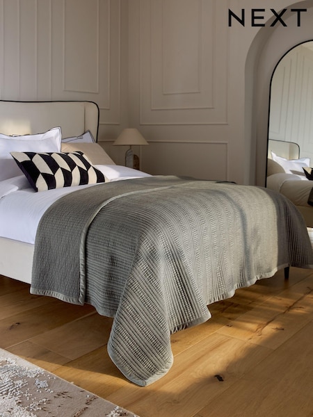 Carrie Quilted Velvet Bedspread (E33626) | ‏334 ر.س.‏ - ‏556 ر.س.‏